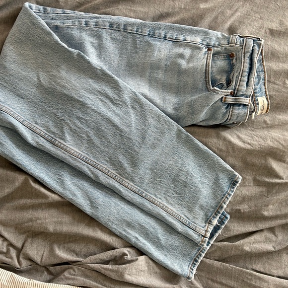 Abercrombie Straight Midrise - Light - Picture 3 of 4